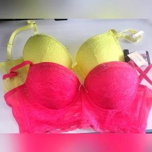2 brand new bras